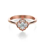 Pierścionek z różowego złota z diamentami